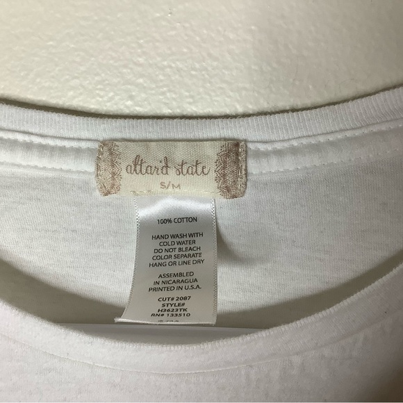 < Altar’d State Dolly Parton Graphic Tee > - Picture 3 of 4